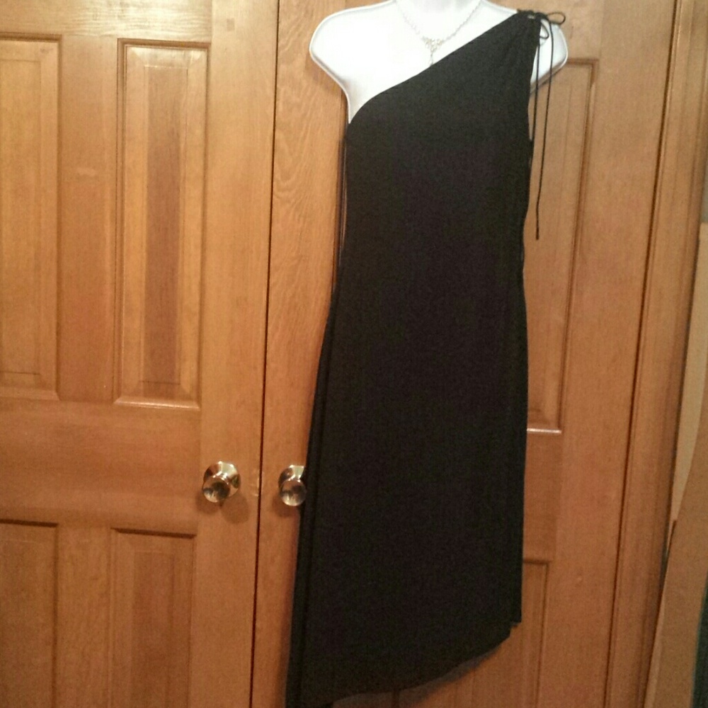 🌹Laundry Little Black Dress One Shoulder Asymetrical hem